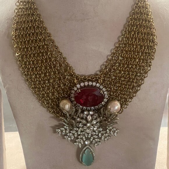 Antique Gold Kundan & Polki Mesh Necklace Set with Ruby and Pearl - Picture 4 of 16